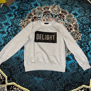 Light grey crew neck sweatshirt